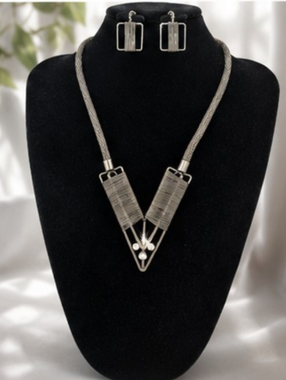 DaVinci Geometric Necklace Earrings Set Gunmetal Wire Wrap Statement Jewelry NWT - Picture 1 of 10
